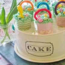 Easter Basket Buttermilk Cupcakes. Buttermilk cupcakes dressed up like Easter baskets