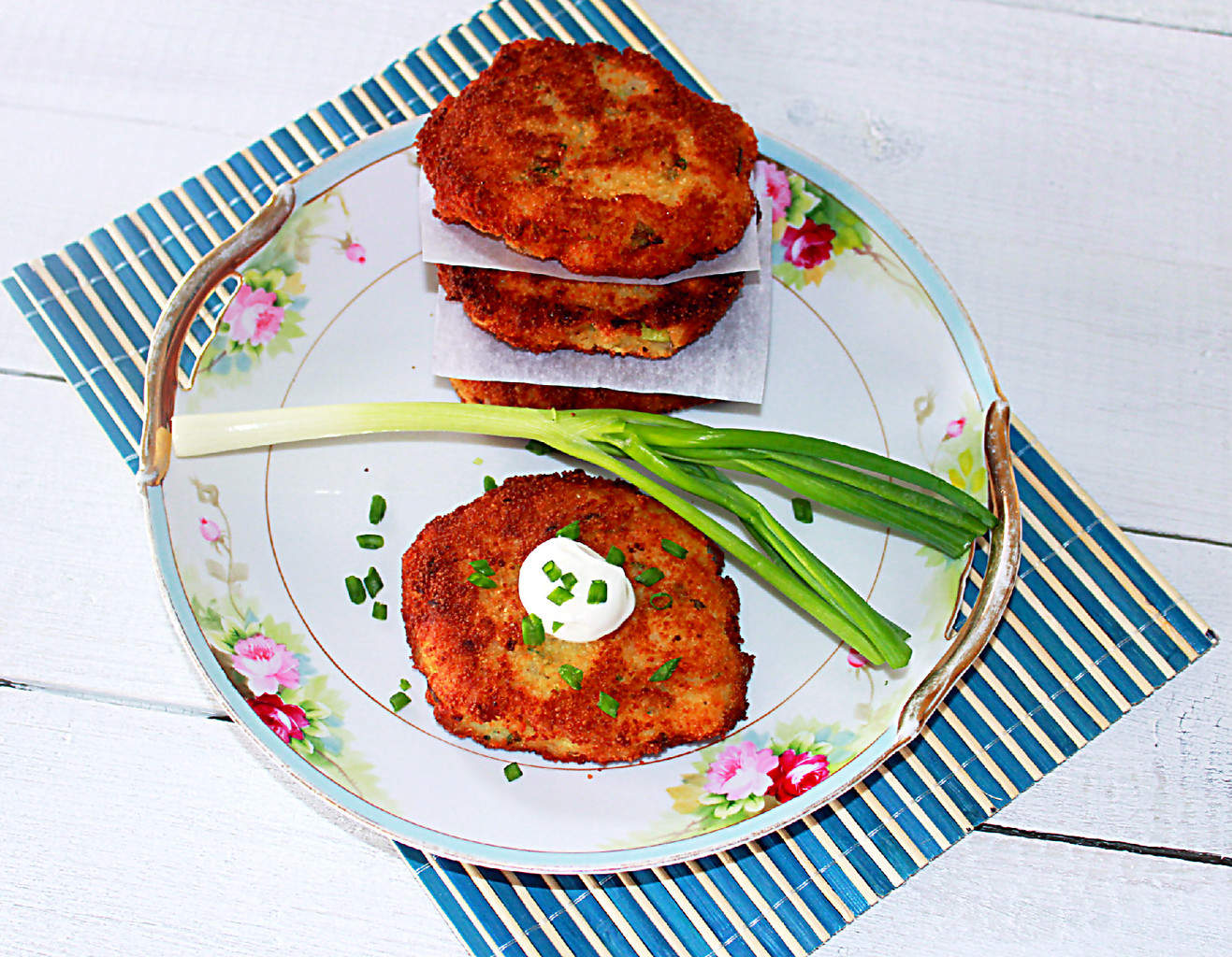 https://syrupandbiscuits.com/wp-content/uploads/2012/07/Baked-Potato-Fritter.jpg