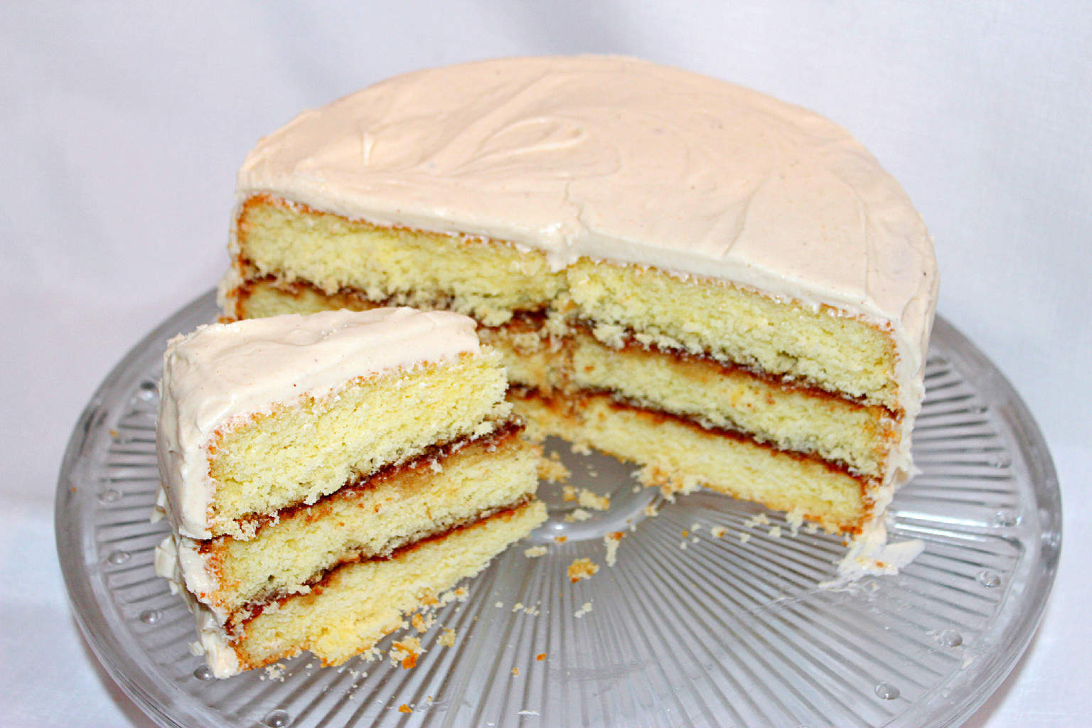 Vanilla Cake with Strawberry Filling Recipe - The Cookie Rookie®