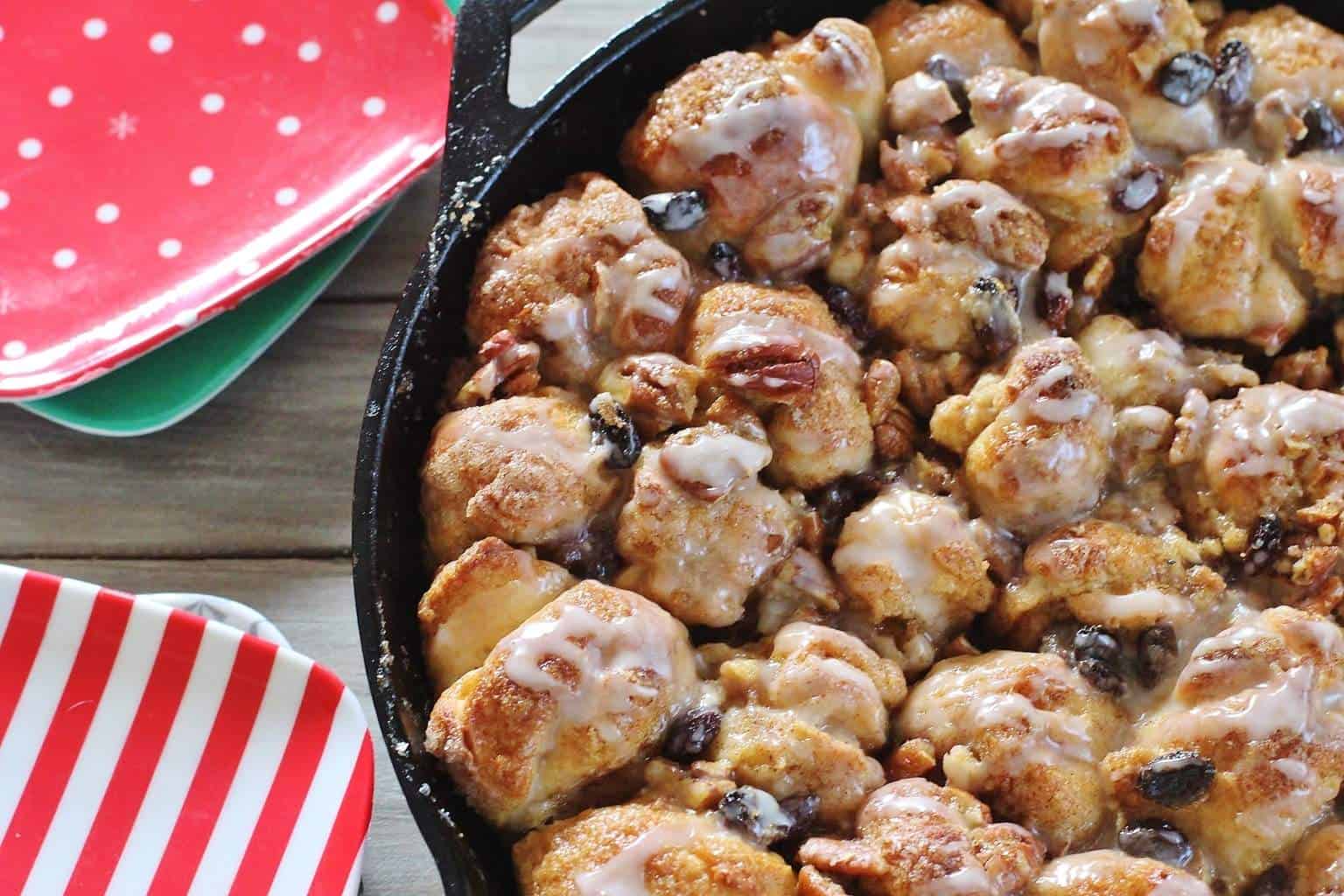 Skillet Cinnamon Rolls with Caramel Topping