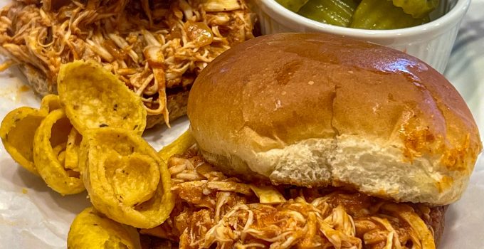 Slow Cooker BBQ Pulled Chicken